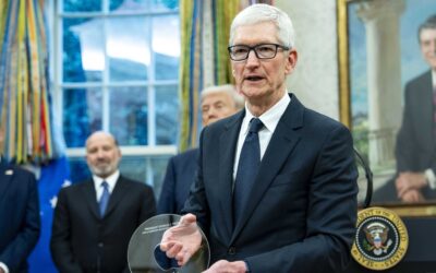 14 yıllık Cook dönemi bitiyor: Apple'da yeni CEO kim olacak?