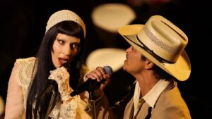 2025’in en çok dinlenenler listelerine eski şarkılar damga vurdu