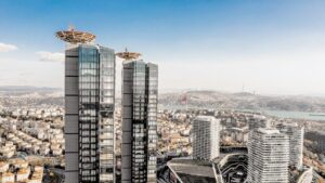 3 köprüyü gören 250 milyonluk daireyi emlak kraliçesi aldı
