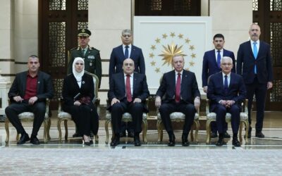 5 büyükelçiden güven mektubu