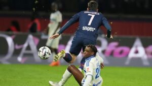 6 gollü düelloda PSG, 1 puanla yetindi