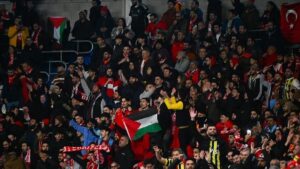 A Milli Futbol Takımı'mız Gürcistan maçı seremonisine Filistinli çocuklarla çıkacak