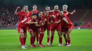 A Milli Kadın Futbol Takımı, Kosova'yı 3 golle geçti