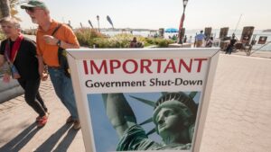 ABD’de hükümetin kapanmasının maliyeti 14 milyar dolara ulaşabilir