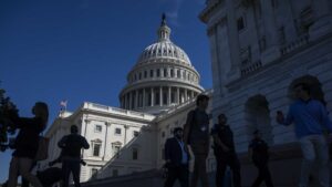 ABD’de tarihin en uzun hükümet kapanması: Haftada 15 milyar dolar zarar