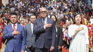 ABD'nin gerçek niyeti ortaya çıktı! Venezuela'yı kuşatma planı