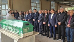 AK Parti Genel Başkanvekili Ala'nın eniştesi son yolculuğuna uğurlandı