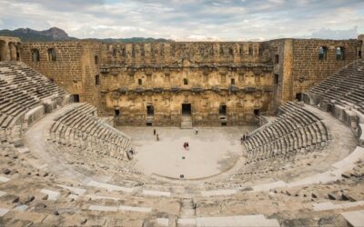 Akdeniz'in kalbinde sanat buluşması! Antalya Kültür Yolu Festivali başladı