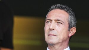 Ali Koç'un oğlu Kerim Rahmi Koç kongrede ortaya çıktı! Her gören 'aynı babası' dedi
