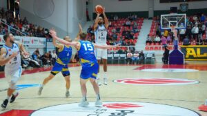 Aliağa Petkimspor: 85 – CSM Corona Brasov: 74 (MAÇ SONUCU ÖZET)
