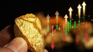 Altın fiyatları yükselirken merkez bankalarına güven sarsılıyor