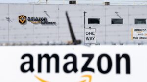 Amazon yarım milyondan fazla çalışanını robotlarla değiştirmeyi planlıyor
