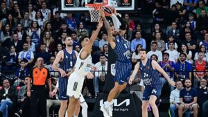 Anadolu Efes 81-95 Panathinaikos (MAÇ SONUCU ÖZET)