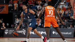 Anadolu Efes, Valencia karşısında kayıp