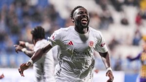 Antalyaspor galibiyet hasretine Eyüpspor deplasmanında son verdi