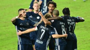 Antalyaspor kupada 3 golle turladı