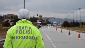 Araç sahipleri dikkat: Zorunlu uygulama yarın başlıyor