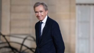 Arnault 1,6 milyar dolarlık hisse alımıyla LVMH’deki gücünü artırdı