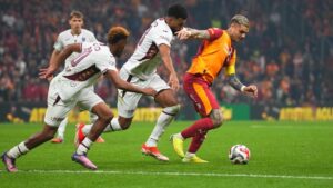 Aslan Fırtına'da boşa kürek çekti