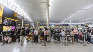 Avrupa havalimanlarında siber kriz: Uçuşlar iptal edildi, Check-inler yapılamıyor
