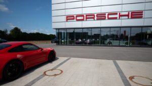 Avrupalı otomobil üreticileri 2026’da toparlanmaya hazırlanıyor