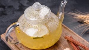 Bağırsakları boşaltan, mideyi iyileştiren çay: Bal ile için