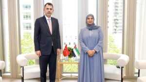 Bakan Kurum BAE'li mevkidaşı Shamsi ile New York'ta görüştü
