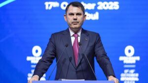 Bakan Kurum harekete geçmeye çağırdı: Büyük bir sorumluluk alıyoruz
