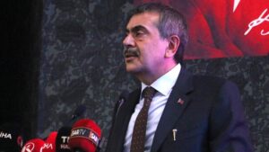 Bakan Tekin: Okullarımızda dengesizliklerin ortaya çıkmasını engelleyeceğiz