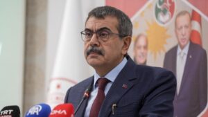 Bakan Tekin'den eğitimde barış mesajı: Ana hedef mümkün kılmak