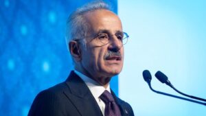 Bakan Uraloğlu: Sportif ve amatör havacılığın gelişimine katkı sağlıyoruz