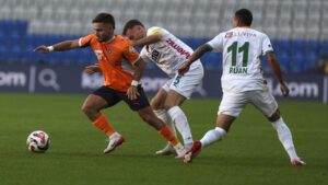 Başakşehir-Alanyaspor maçında puanlar paylaşıldı