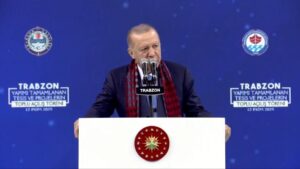 Başkan Erdoğan duyurdu: Trabzon'a yeni havalimanı müjdesi
