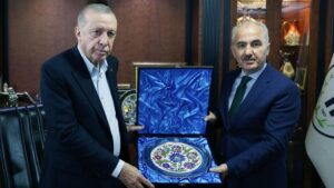 Başkan Erdoğan Rize Belediyesi'ni ziyaret etti