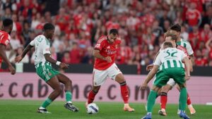 Benfica 1-1 Rio Ave (MAÇ SONUCU ÖZET) | Mourinho'lu Benfica 1 puana razı oldu!