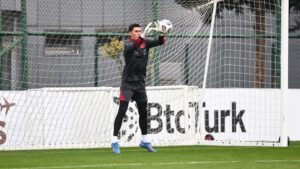 Berke kriz çıkardı
