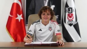 Beşiktaş Kadın Futbol Takımı Ecemnur Öztürk'ü kadrosuna kattı