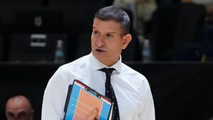 Beşiktaş Kadın Voleybol Takımı Başantrenörü Lorenzo Micelli: "Bu sezonki hedefimiz play-off'a ulaşmak"