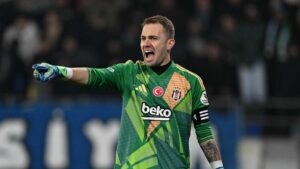 Beşiktaş'ta flaş iddia! Mert Günok ve Galatasaray…