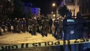 Bir garip cinayet! Evinde silahla vurulmuş halde bulundu