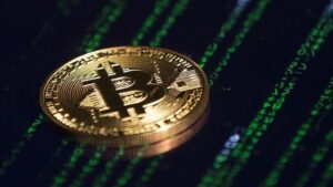 Bitcoin tepetaklak! Nisan'dan bu yana en düşük seviyeye indi