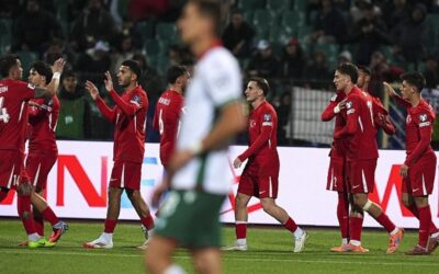 Bulgaristan'da yer yerinden oynadı! İşte Türkiye yenilgisi sonrası atılan manşetler