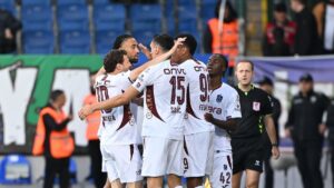 Çaykur Rizespor 1-2 Trabzonspor (MAÇ SONUCU ÖZET) | Karadeniz derbisinde kazanan Fırtına!