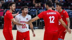 Çeyrek finaldeyiz! Filenin Efeleri'nden tarihi başarı