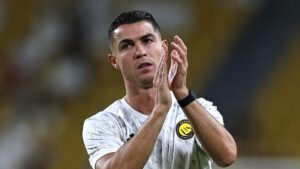 Cristiano Ronaldo'dan kelliğe karşı önlem!