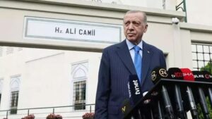 Başkan Erdoğan cuma namazını Hz. Ali Camisi'nde kıldı