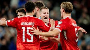 Danimarka, Yunanistan'ı 3 golle geçti