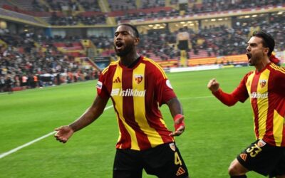 Denswill ve Furkan Soyalp siftahı yaptı