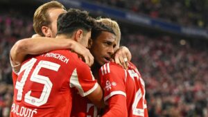 Der Klassiker'de Bayern Münih, Dortmund'u devirdi