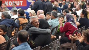 Dev projede ilk kura heyecanı: 3 bin 385 aile evine kavuştu